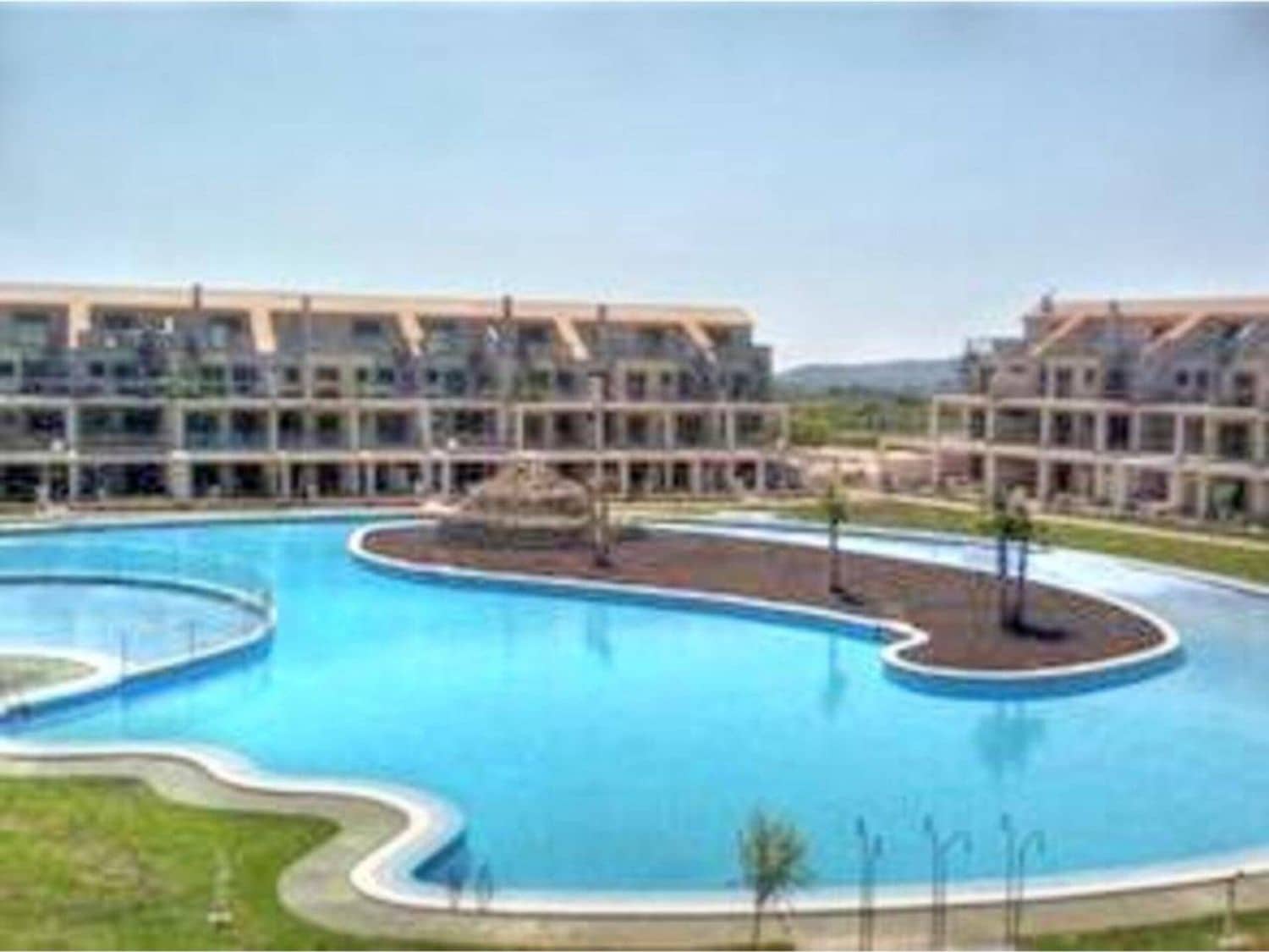 2 bedroom Apartment for sale in Sant Jordi with pool garage - € 130,000 (Ref: 9470307)