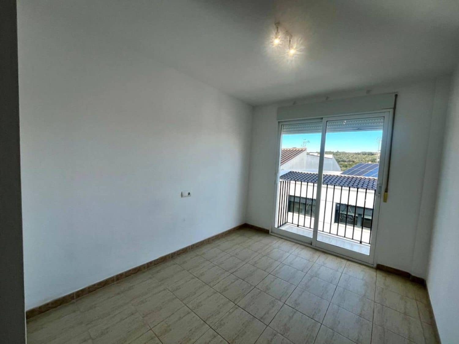 3 bedroom Apartment for sale in Sant Jordi - € 120,000 (Ref: 9494279)