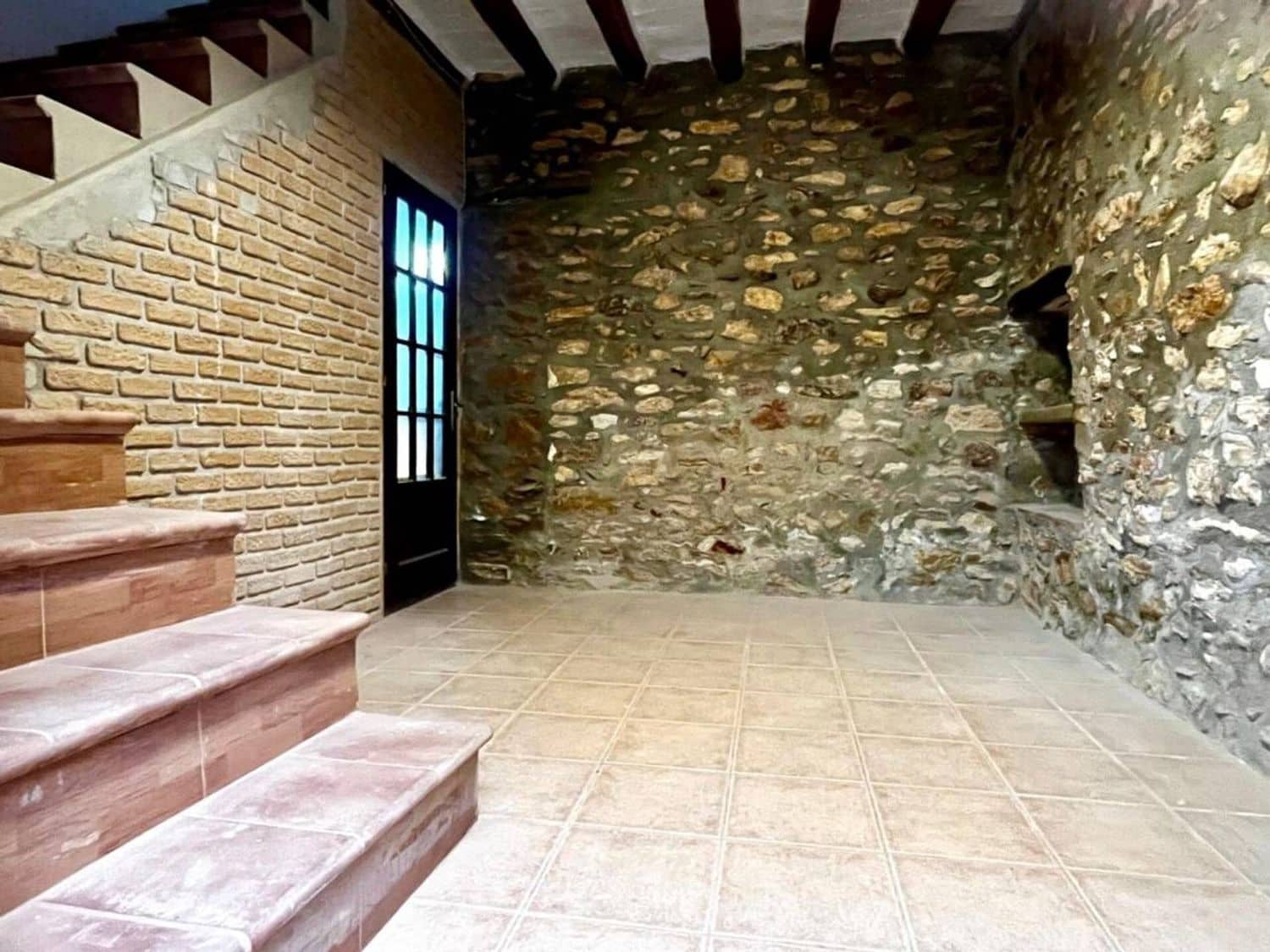 4 soveværelse Villa til salg i Sant Jordi med garage - € 140.000 (Ref: 9568018)