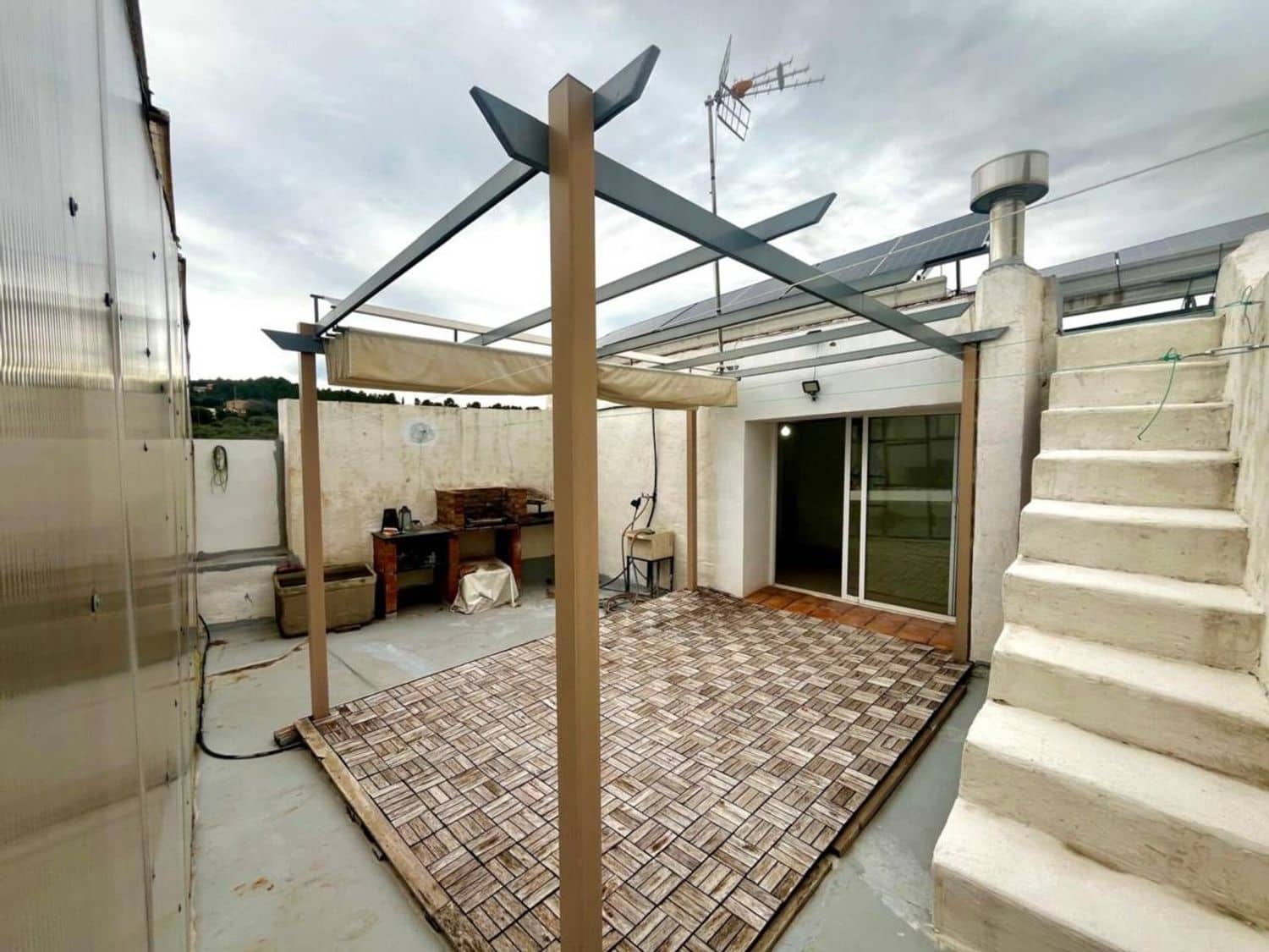 4 soveværelse Villa til salg i Sant Jordi med garage - € 140.000 (Ref: 9568018)