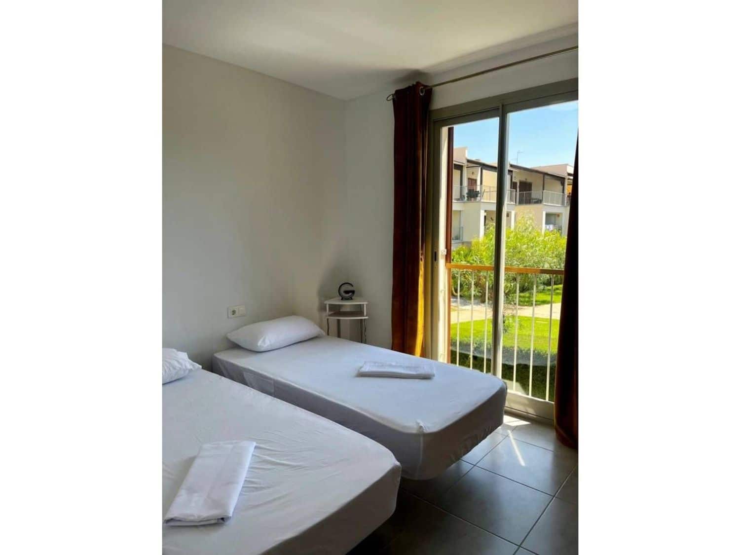 2 bedroom Apartment for sale in Sant Jordi with pool garage - € 140,000 (Ref: 9573703)