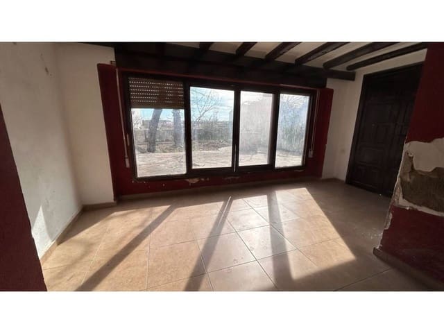 7 soveværelse Villa til salg i Sant Jordi - € 95.000 (Ref: 9607070)