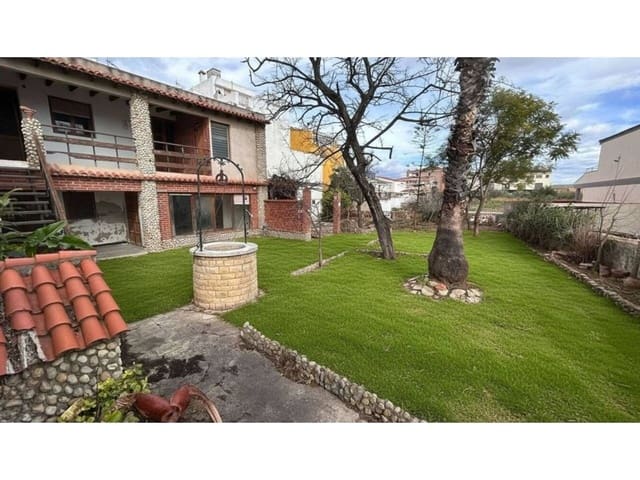 7 soveværelse Villa til salg i Sant Jordi - € 95.000 (Ref: 9607070)