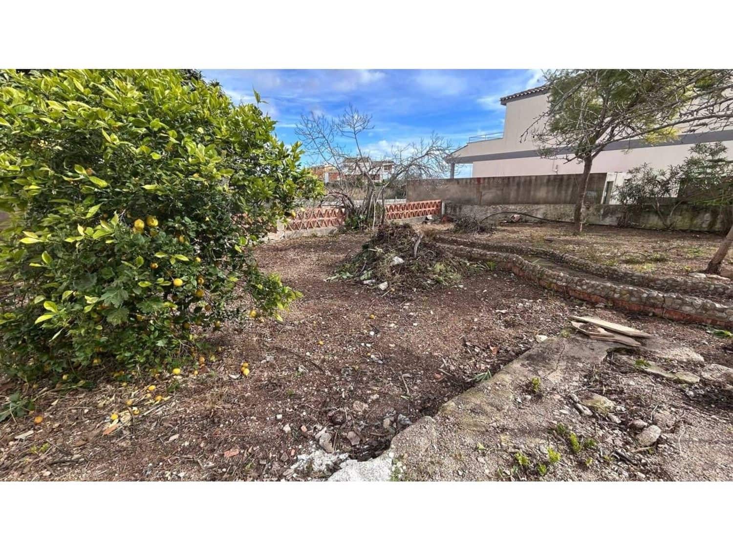 7 soveværelse Villa til salg i Sant Jordi - € 95.000 (Ref: 9607070)