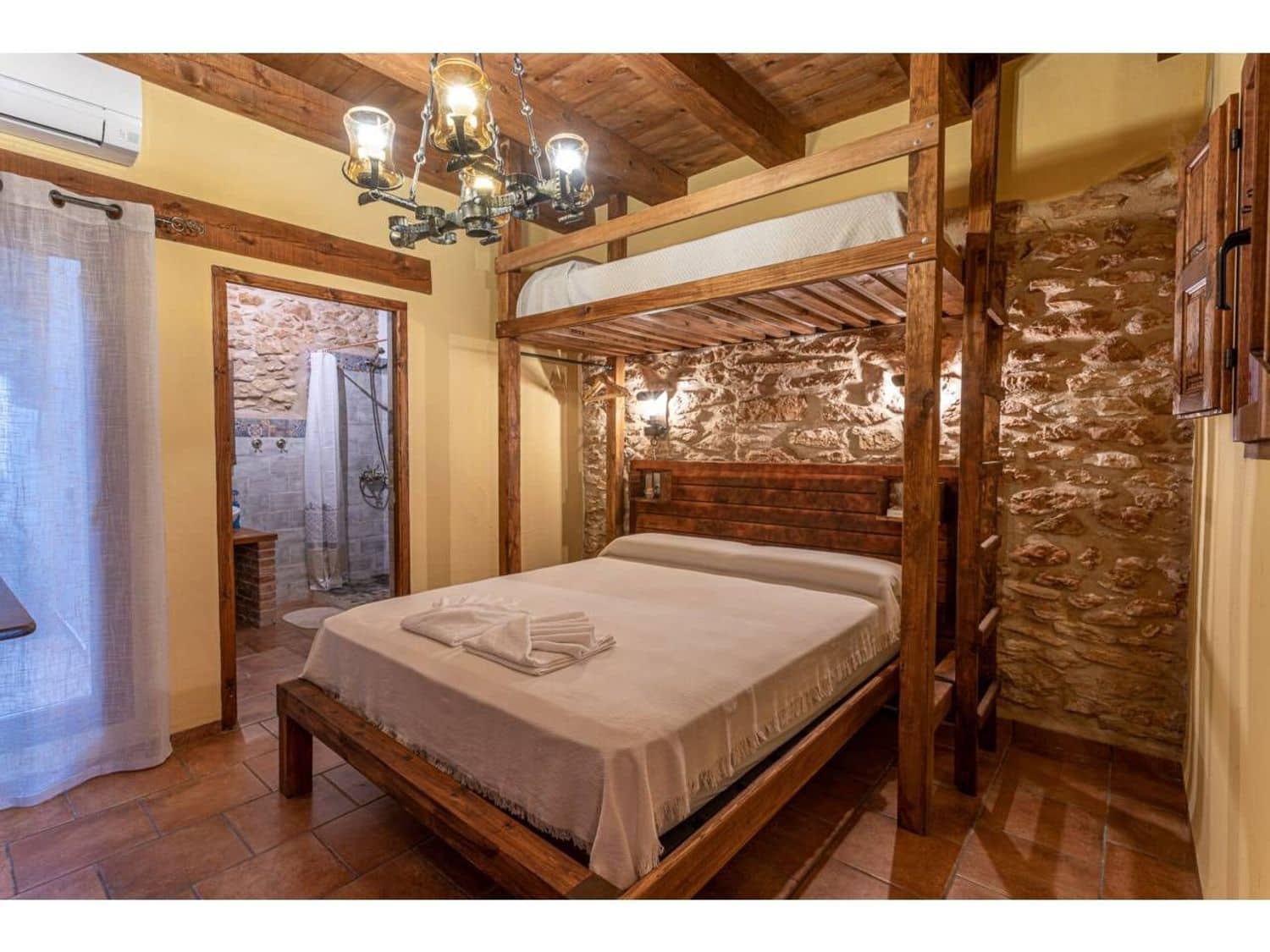 4 sypialnia Finka/Dom wiejski na sprzedaż w Sant Jordi - 380 000 € (Ref: 9647697)