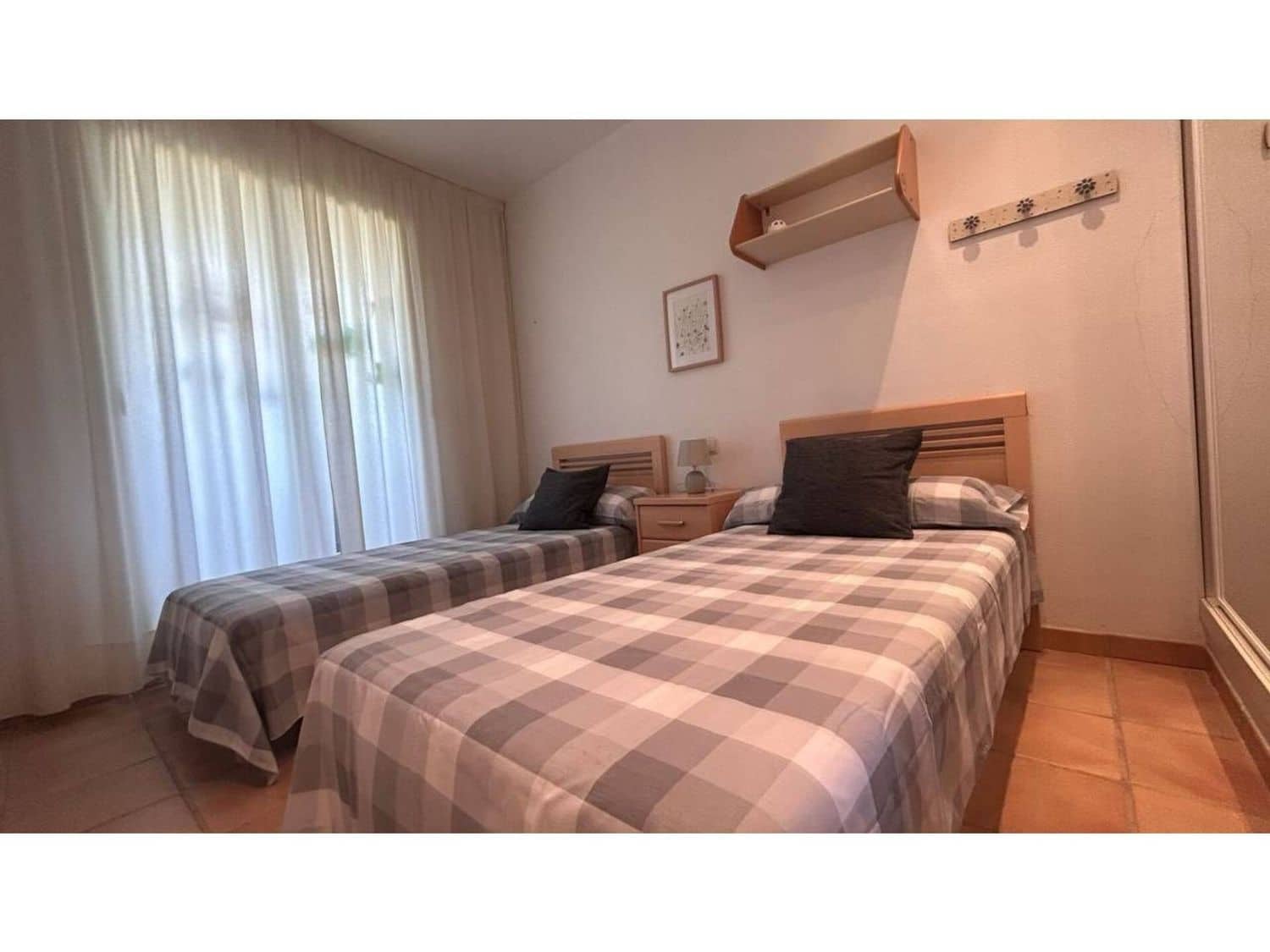 2 slaapkamer Appartement te koop in Sant Jordi met zwembad garage - € 135.000 (Ref: 9685913)