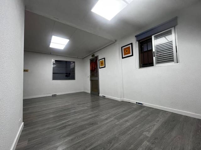 Gewerbe zu verkaufen in Vinaròs - 68.000 € (Ref: 9694700)