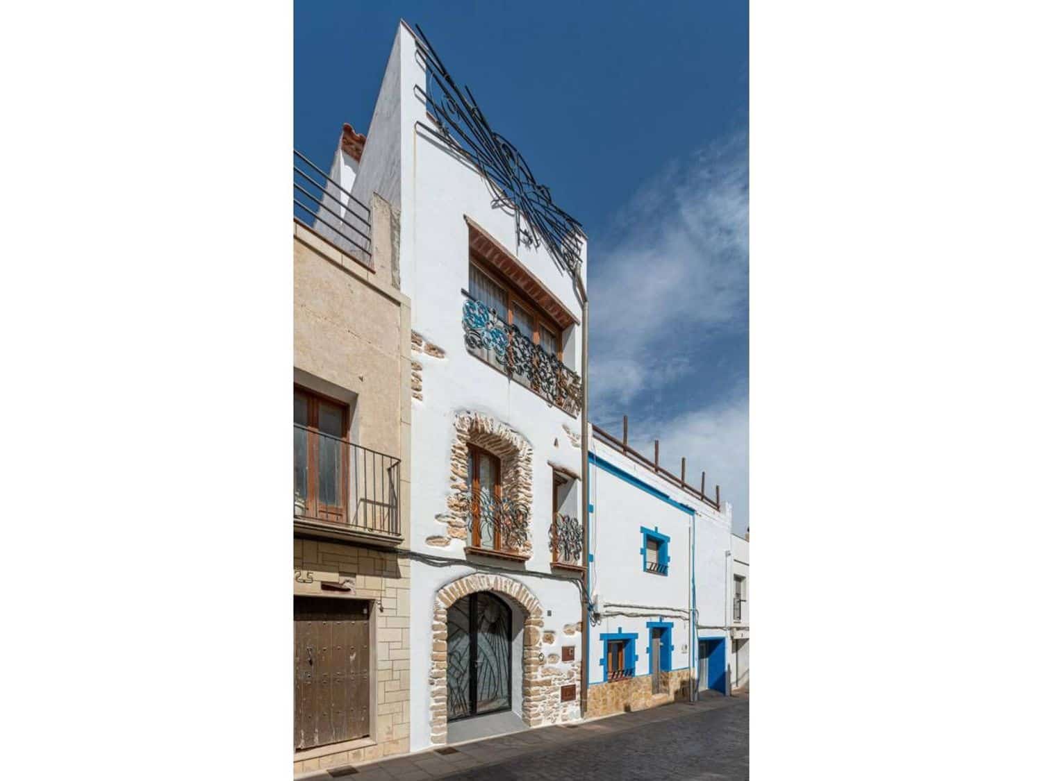 4 bedroom Finca/Country House for sale in Sant Jordi - € 380,000 (Ref: 9714322)