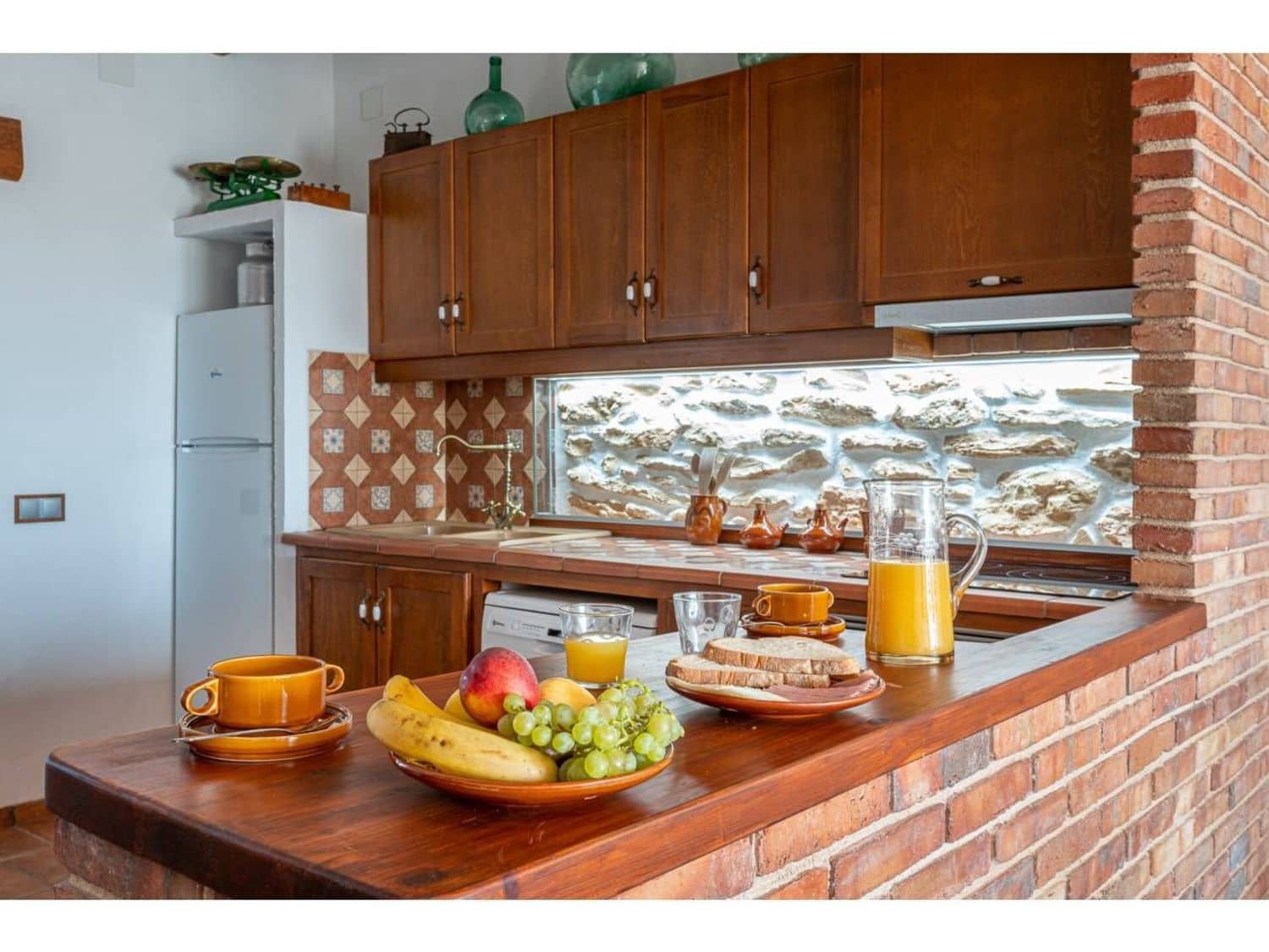 4 bedroom Finca/Country House for sale in Sant Jordi - € 380,000 (Ref: 9714322)