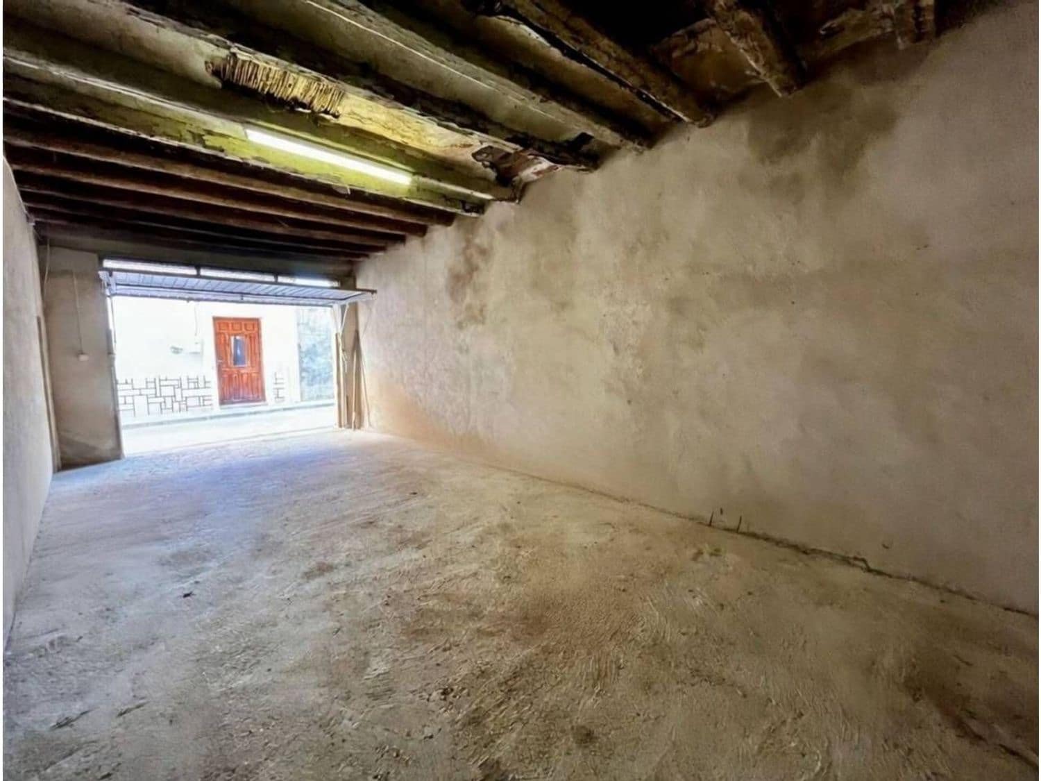 8 bedroom Villa for sale in Sant Jordi - € 95,000 (Ref: 9731569)