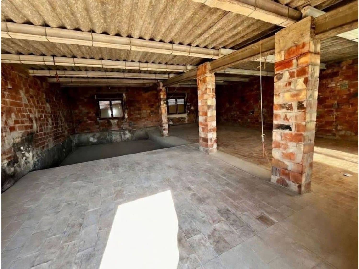 8 bedroom Villa for sale in Sant Jordi - € 95,000 (Ref: 9731569)