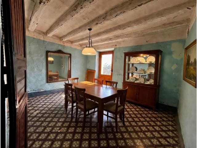 8 soveværelse Villa til salg i Sant Jordi - € 95.000 (Ref: 9731569)