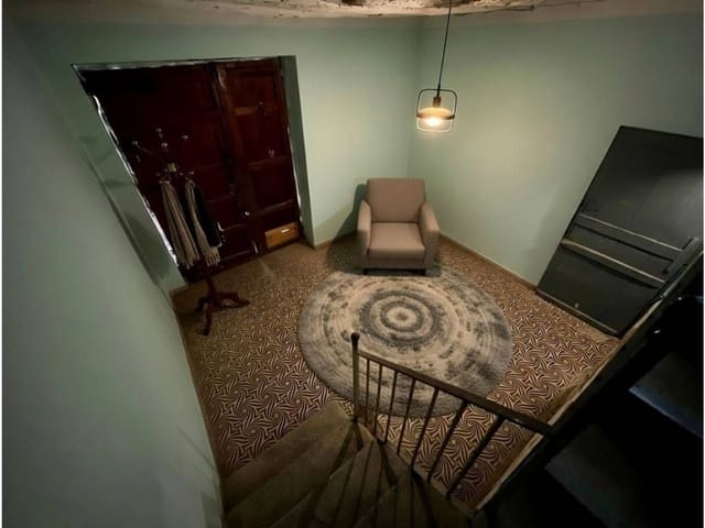 8 soveværelse Villa til salg i Sant Jordi - € 95.000 (Ref: 9731569)