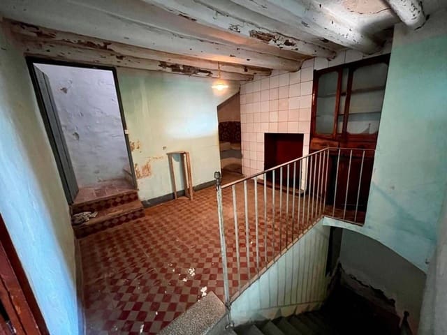 8 soveværelse Villa til salg i Sant Jordi - € 95.000 (Ref: 9731569)