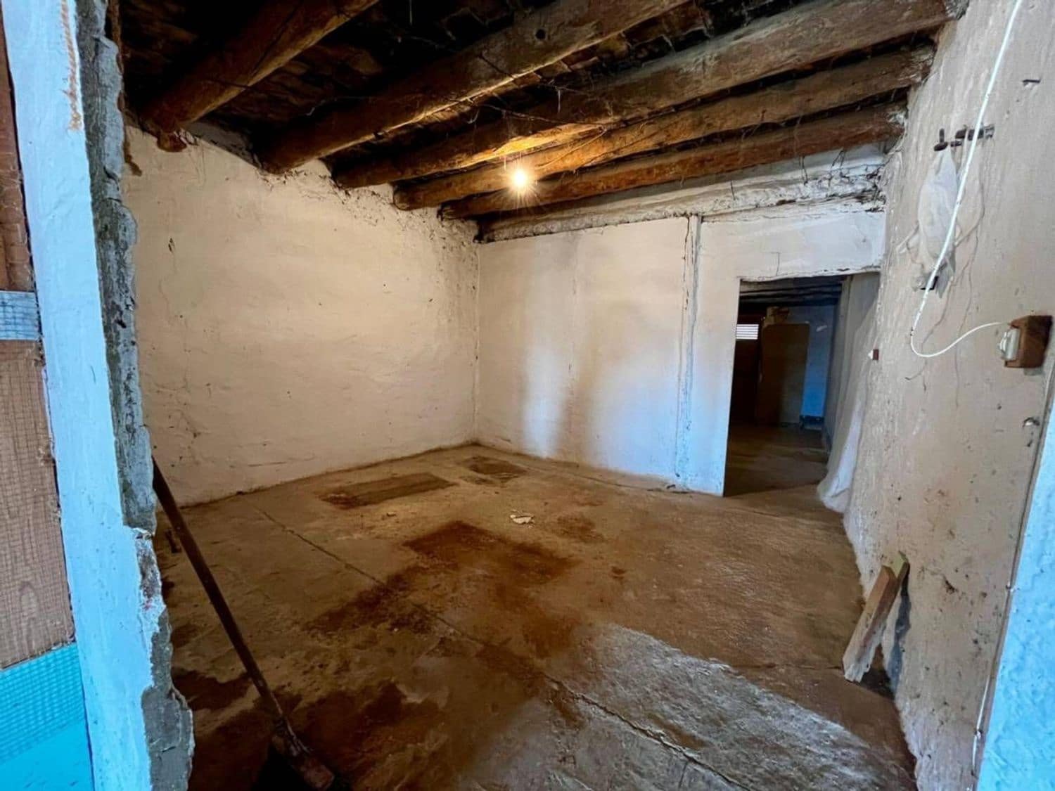 8 bedroom Villa for sale in Sant Jordi - € 95,000 (Ref: 9731569)