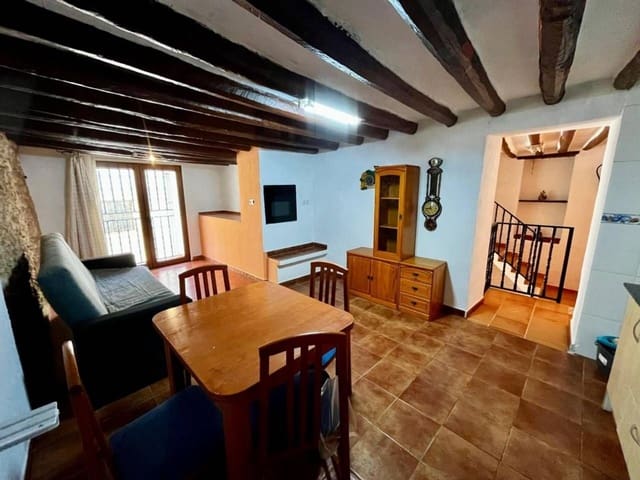 3 slaapkamer Villa te koop in Sant Jordi met garage - € 120.000 (Ref: 9763463)