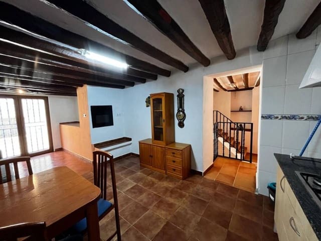 3 slaapkamer Villa te koop in Sant Jordi met garage - € 120.000 (Ref: 9763463)