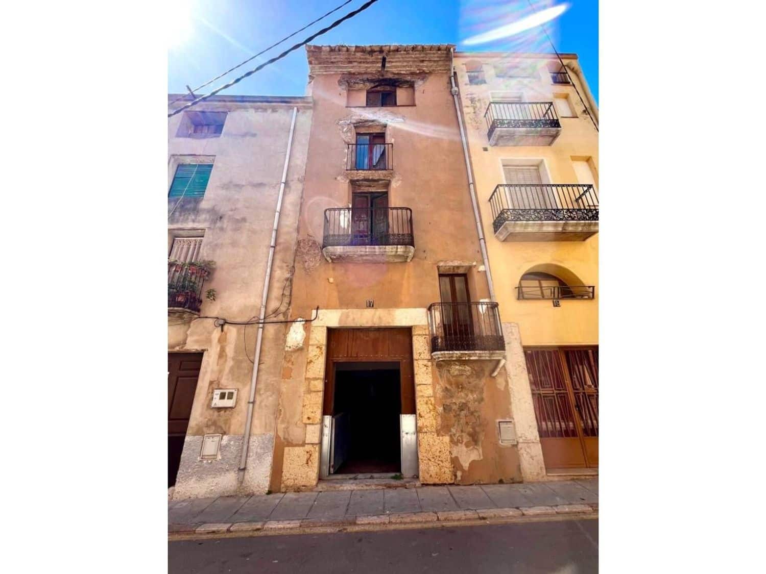 2 bedroom Villa for sale in Ulldecona with garage - € 50,000 (Ref: 9819885)