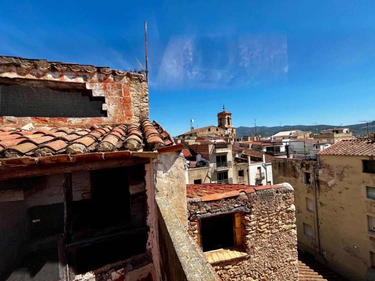 2 bedroom Villa for sale in Ulldecona with garage - € 50,000 (Ref: 9819885)
