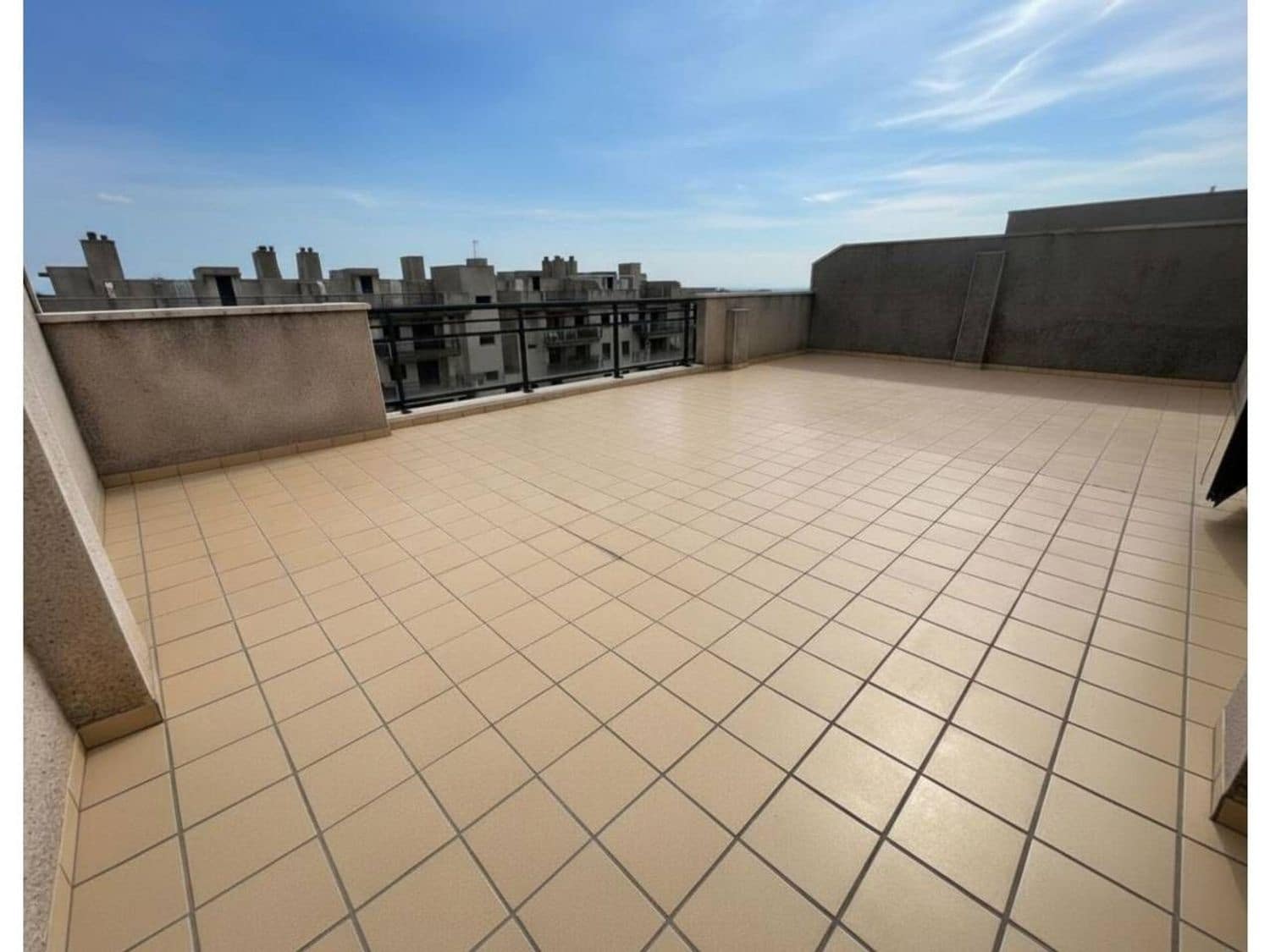 2 Zimmer Penthouse zu verkaufen in Sant Jordi mit Pool - 130.000 € (Ref: 9819887)