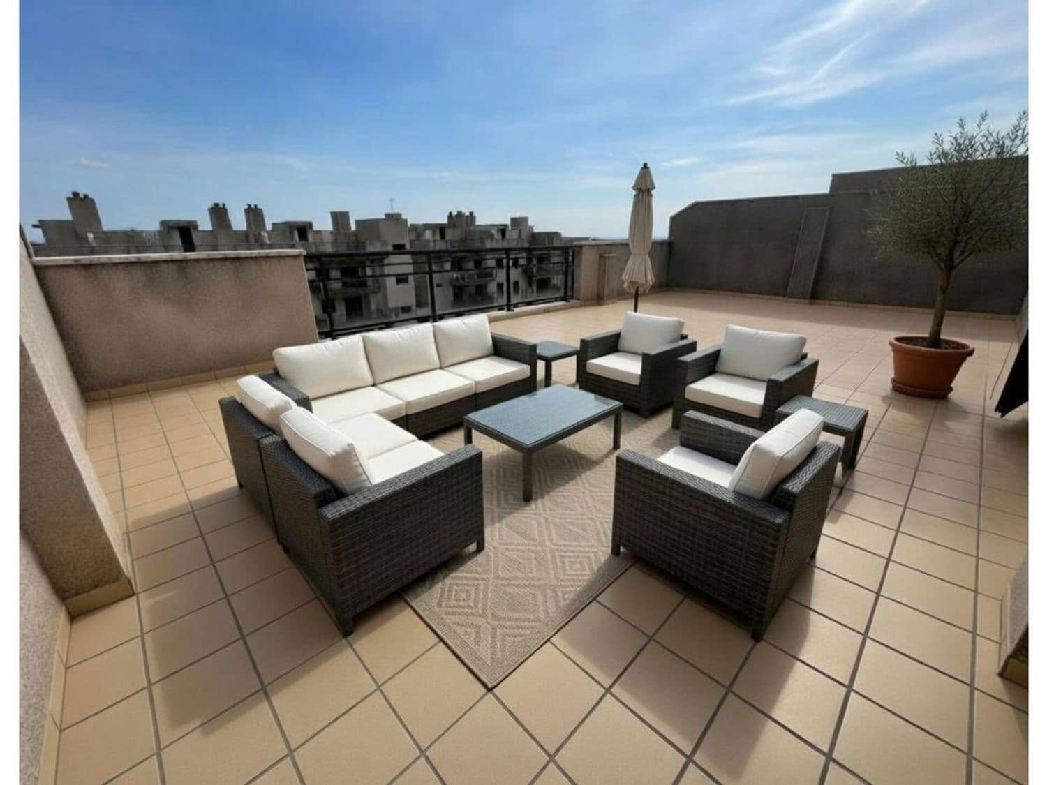 2 Zimmer Penthouse zu verkaufen in Sant Jordi mit Pool - 130.000 € (Ref: 9819887)