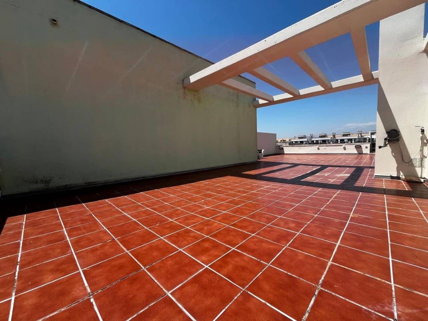 2 bedroom Apartment for sale in Sant Jordi with pool garage - € 162,000 (Ref: 9872933)