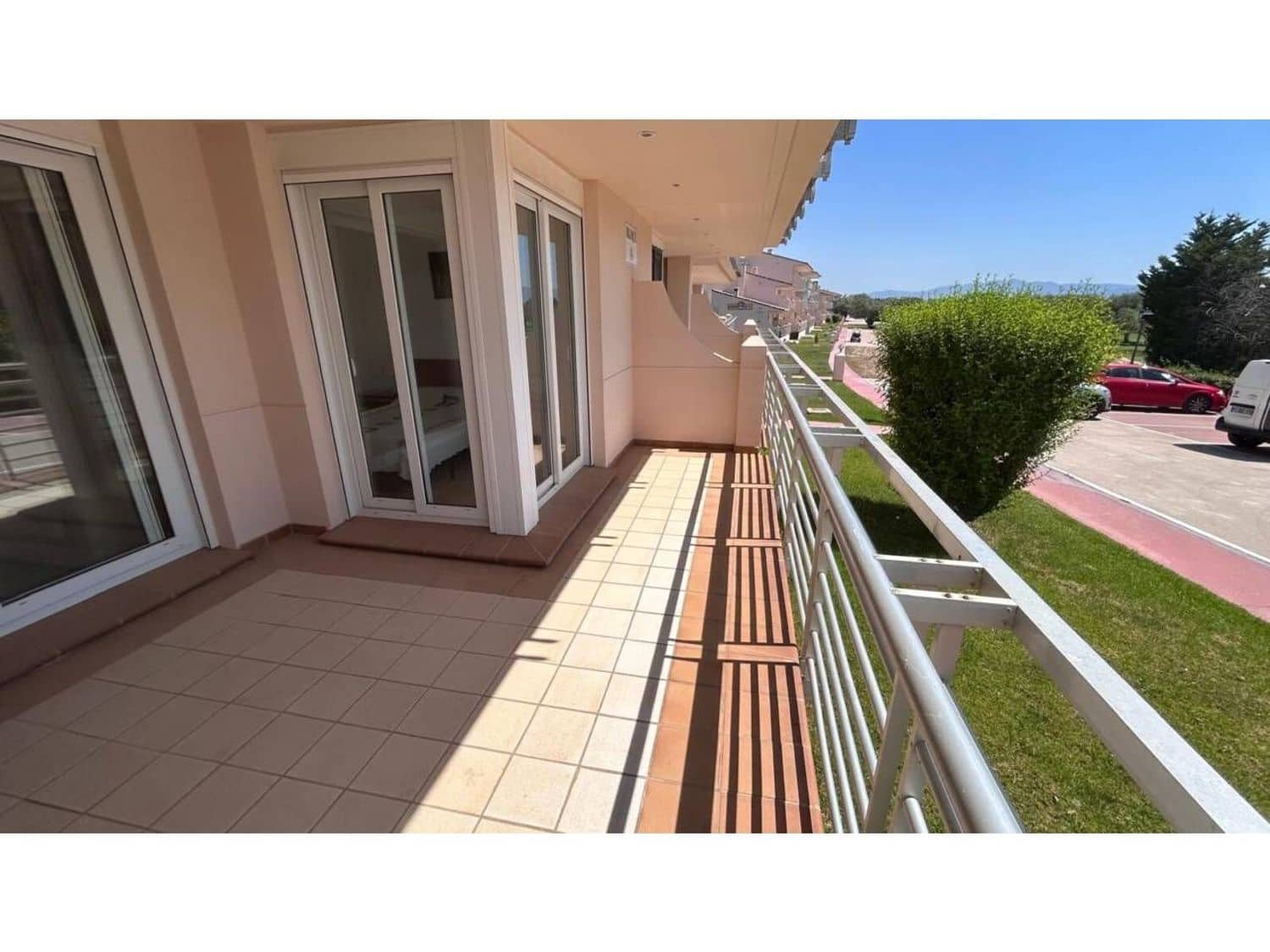 2 bedroom Apartment for sale in Sant Jordi with pool garage - € 125,000 (Ref: 9872934)