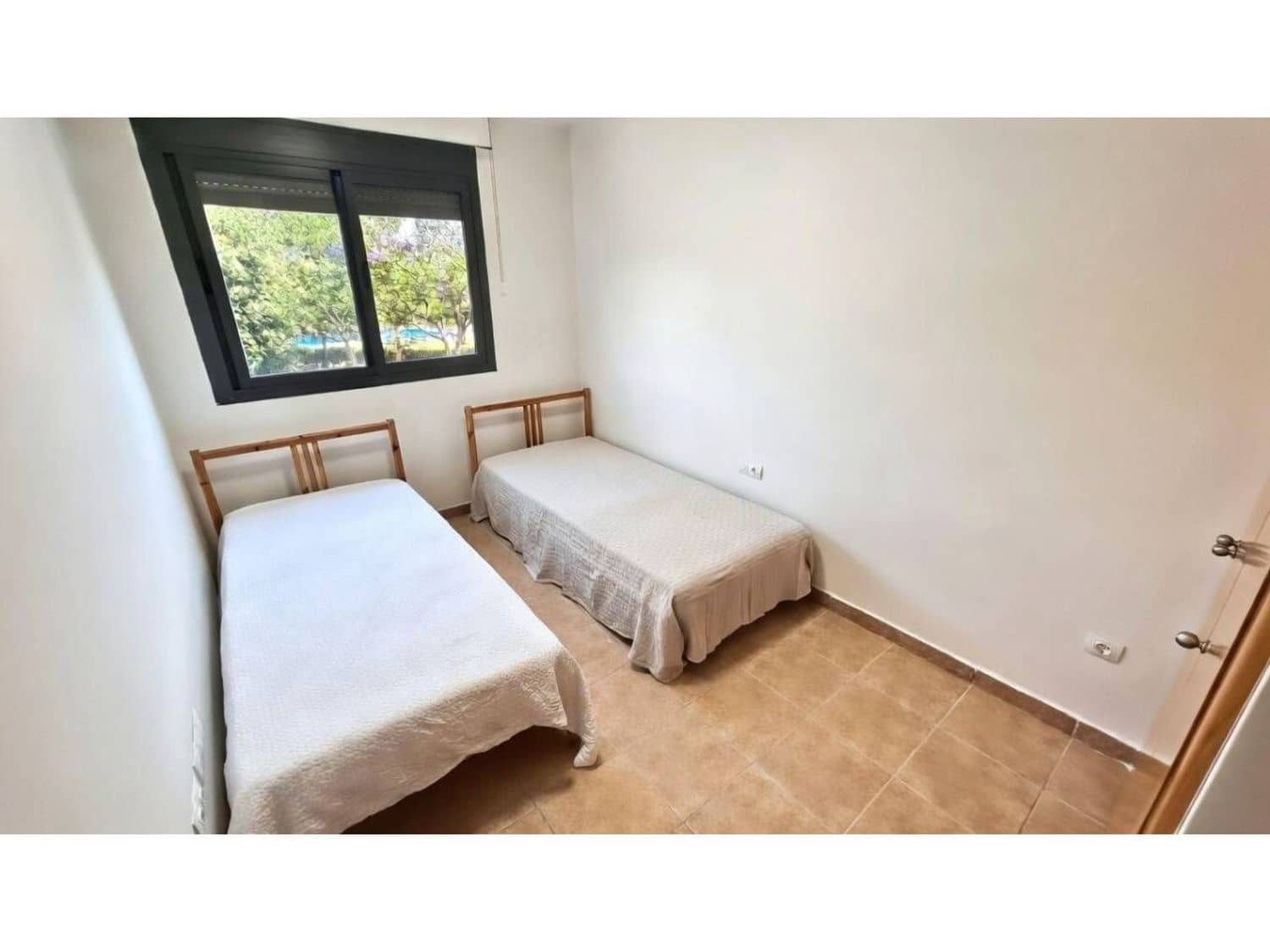 Casa de 3 habitaciones en Sant Jordi en alquiler con piscina garaje - 1.200 € (Ref: 9872935)