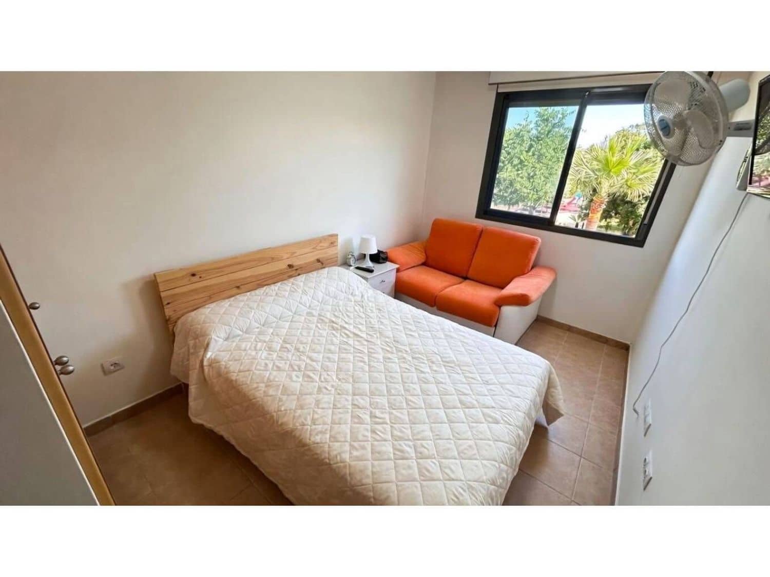 Casa de 3 habitaciones en Sant Jordi en alquiler con piscina garaje - 1.200 € (Ref: 9872935)