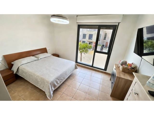 Casa de 3 habitaciones en Sant Jordi en alquiler con piscina garaje - 1.200 € (Ref: 9872935)