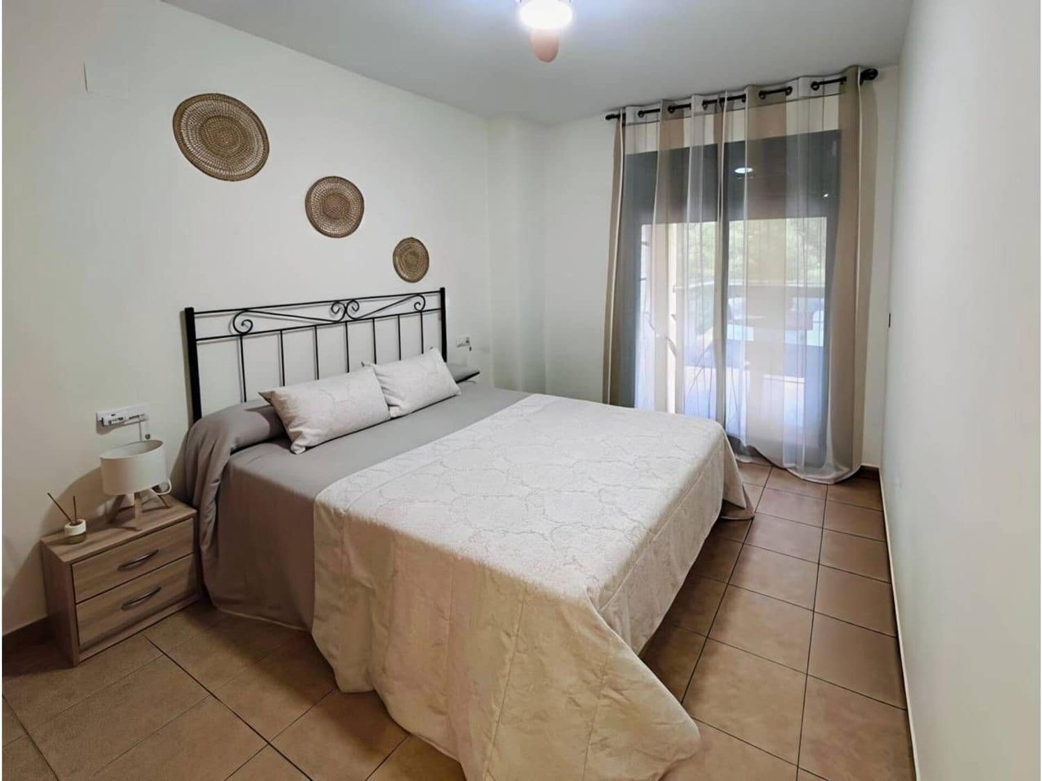 2 bedroom Apartment for rent in Sant Jordi with pool garage - € 800 (Ref: 9956669)