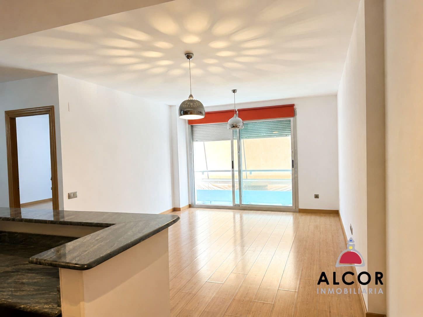 2 bedroom Apartment for sale in Benicarlo with garage - € 180,000 (Ref: 10011091)