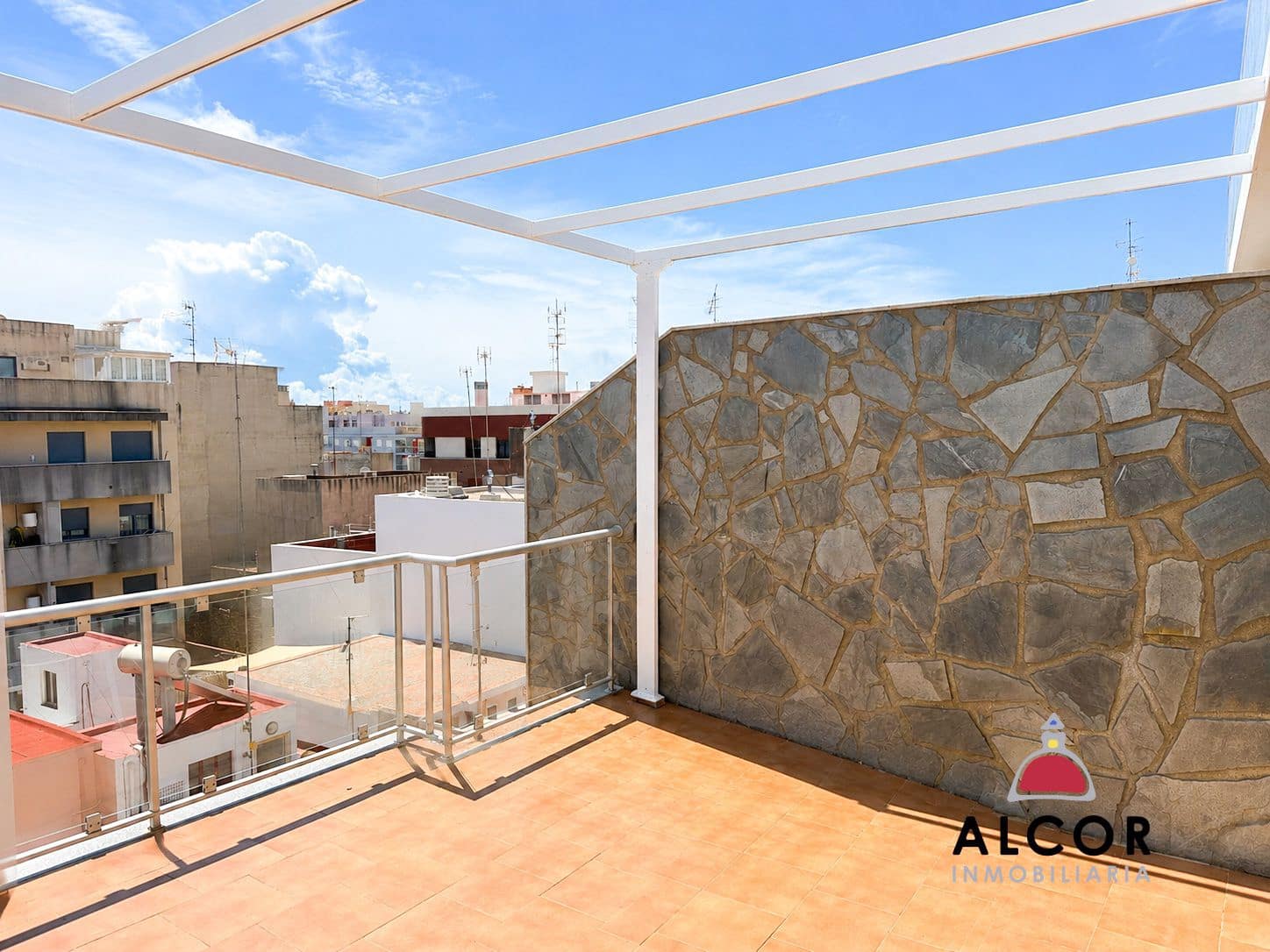 2 bedroom Apartment for sale in Benicarlo with garage - € 180,000 (Ref: 10011091)