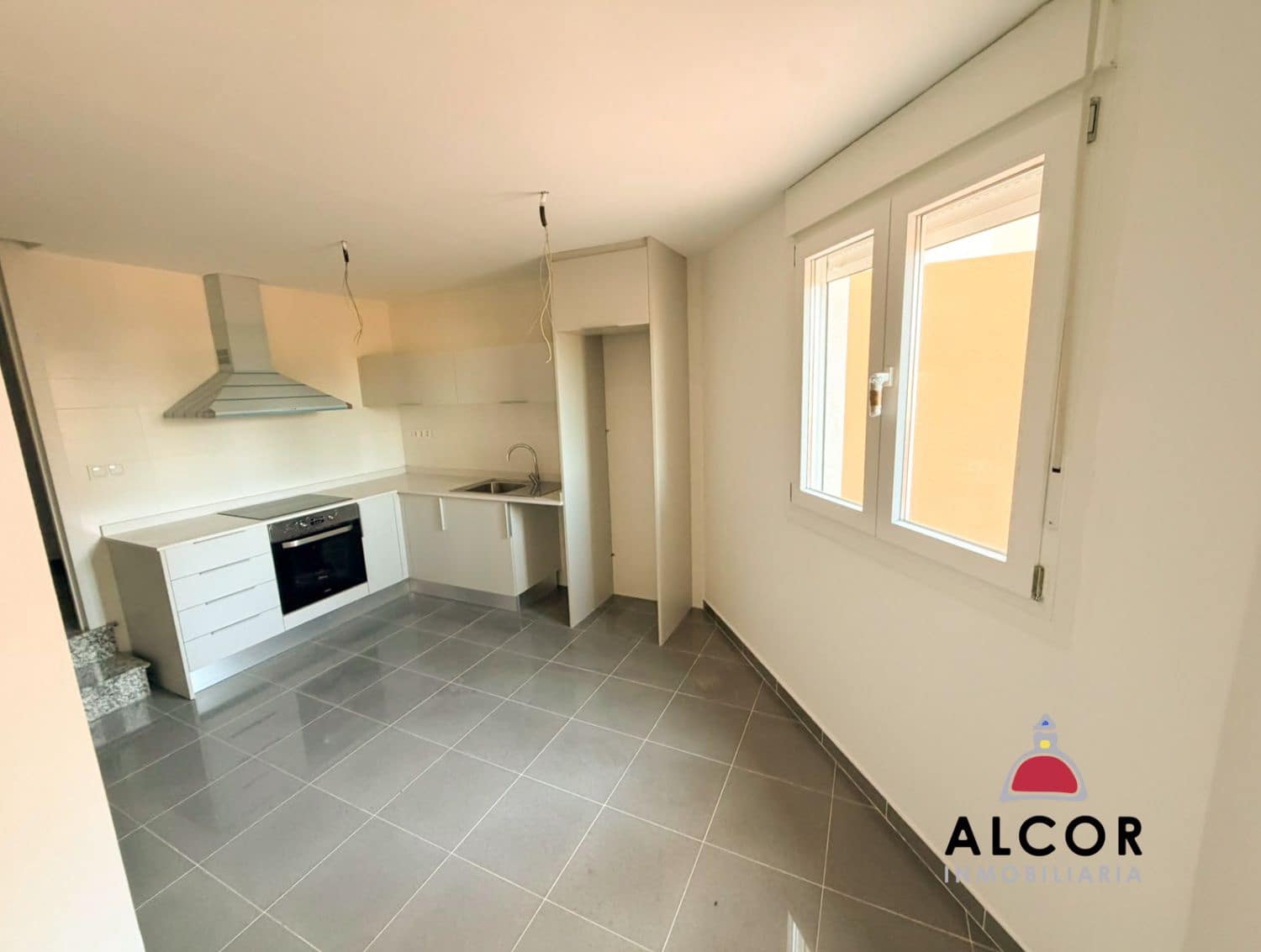 3 bedroom Flat for sale in Benicarlo with garage - € 150,000 (Ref: 10012940)