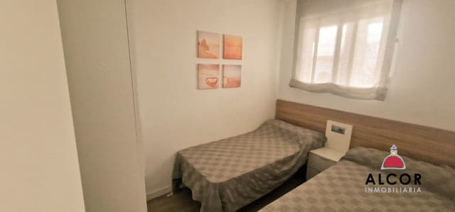 Piso de 2 habitaciones en Peñíscola en venta con piscina garaje - 250.000 € (Ref: 10037835)