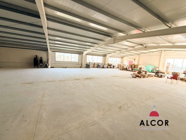 Commercial for rent in Benicarló - € 3,000 (Ref: 10046975)