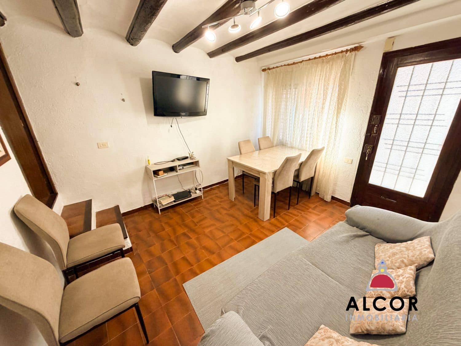 4 chambre Villa/Maison Mitoyenne à vendre à Calig avec garage - 125 000 € (Ref: 10090156)