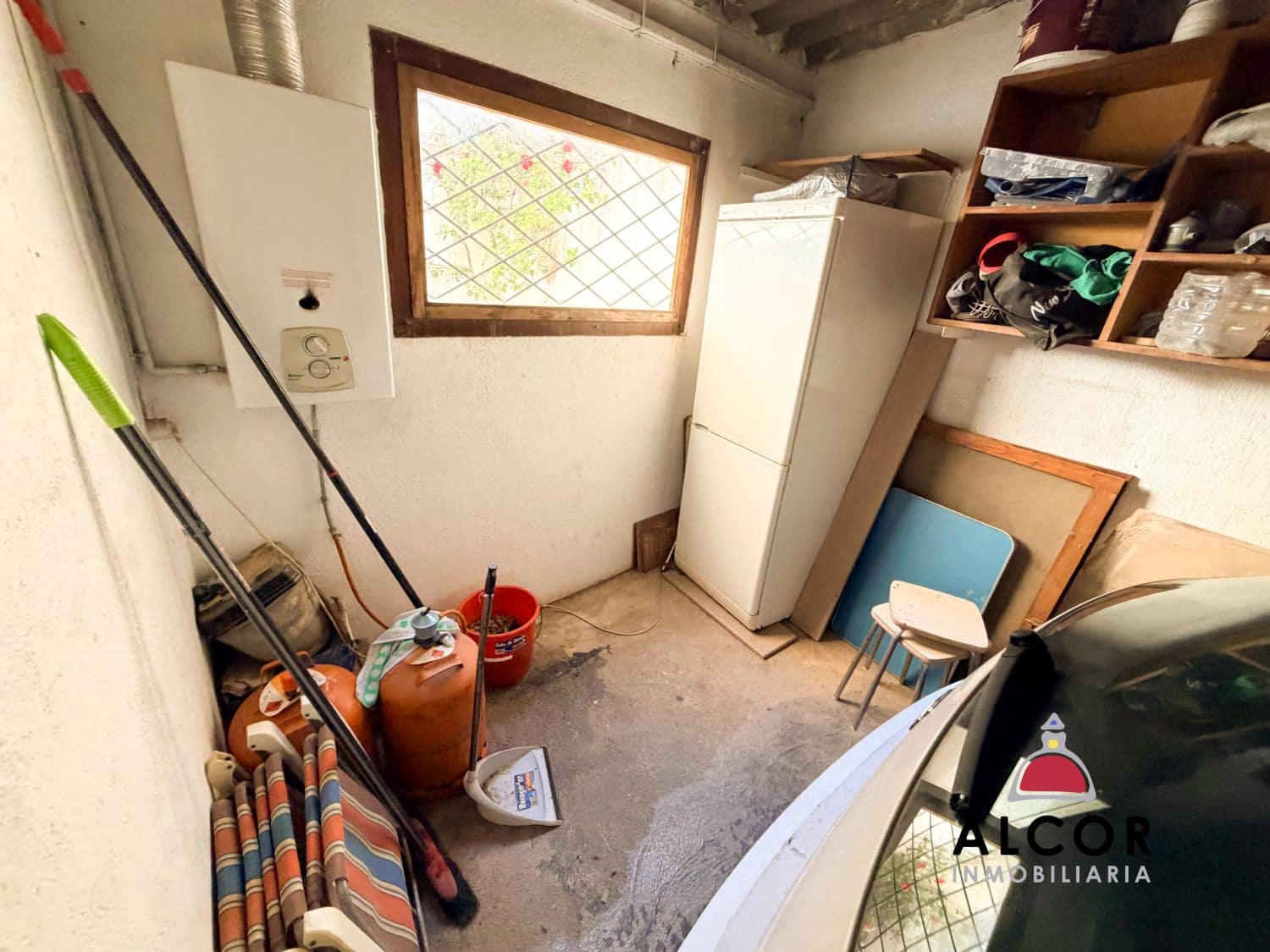 4 chambre Villa/Maison Mitoyenne à vendre à Calig avec garage - 125 000 € (Ref: 10090156)