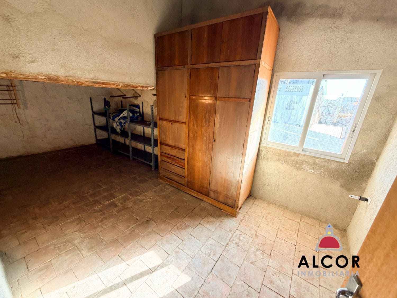 4 chambre Villa/Maison Mitoyenne à vendre à Calig avec garage - 125 000 € (Ref: 10090156)