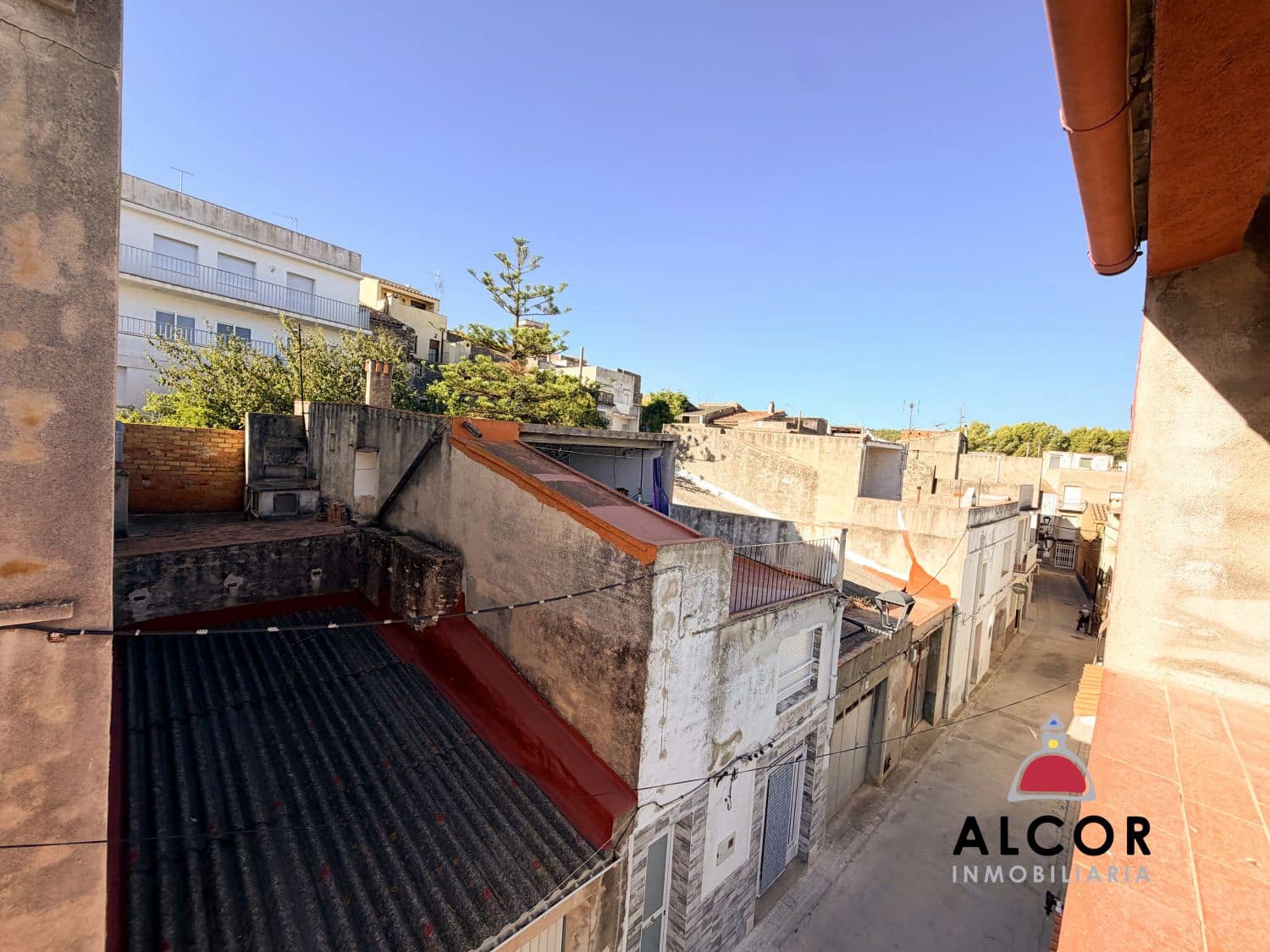 4 chambre Villa/Maison Mitoyenne à vendre à Calig avec garage - 125 000 € (Ref: 10090156)