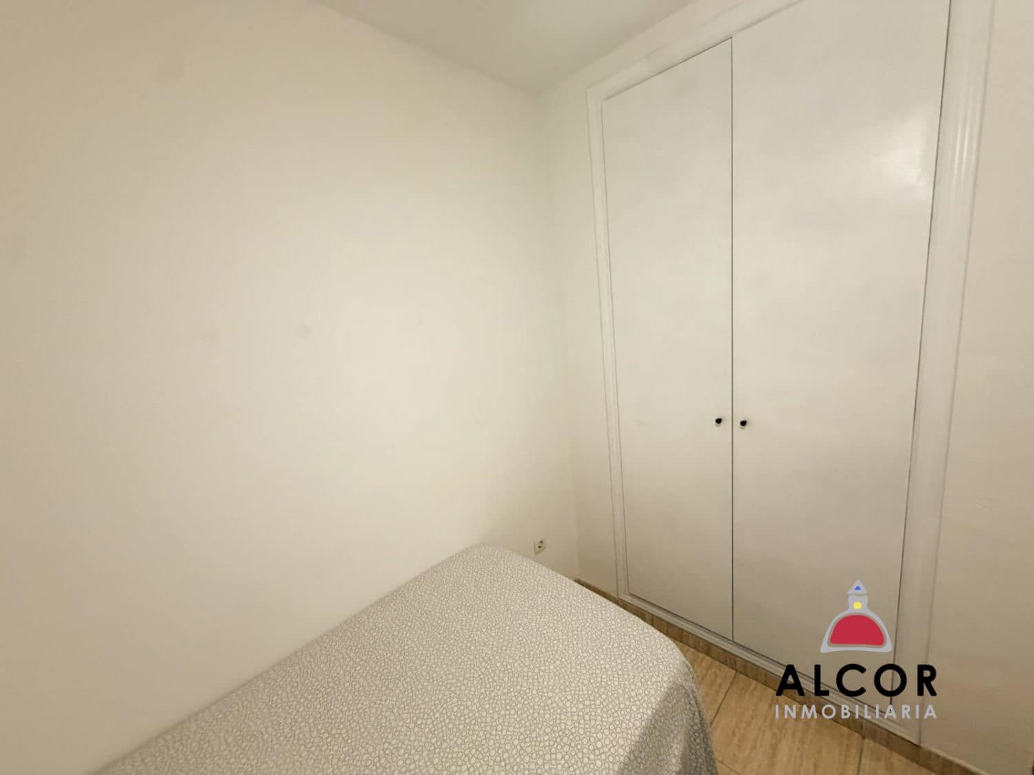 2 bedroom Flat for sale in Oropesa  with pool garage - € 159,000 (Ref: 10099766)