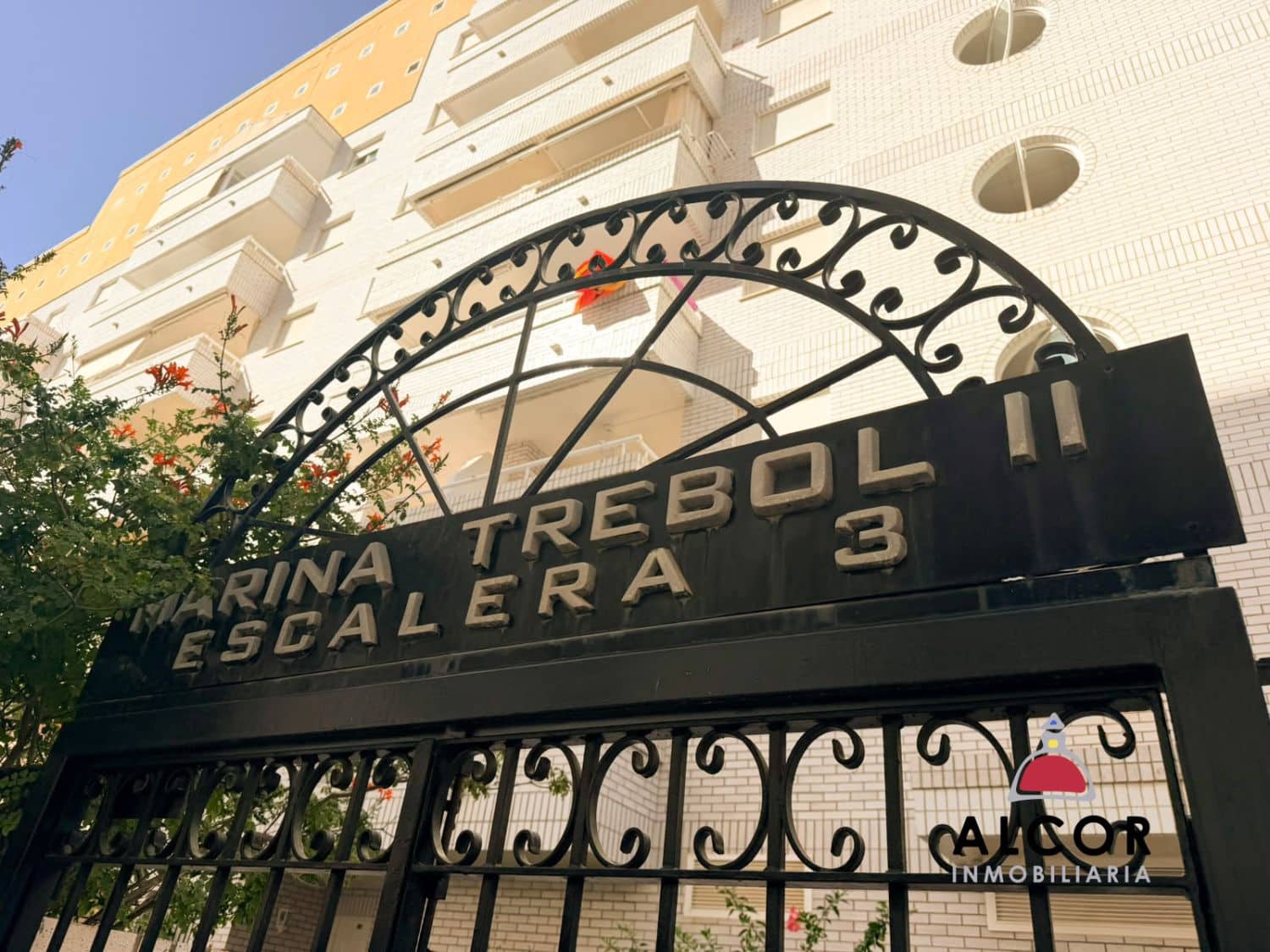 2 bedroom Flat for sale in Oropesa  with pool garage - € 159,000 (Ref: 10099766)