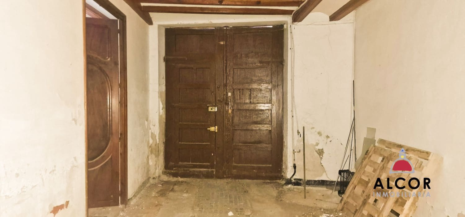 5 bedroom Townhouse for sale in Benicarlo - € 250,000 (Ref: 10110919)