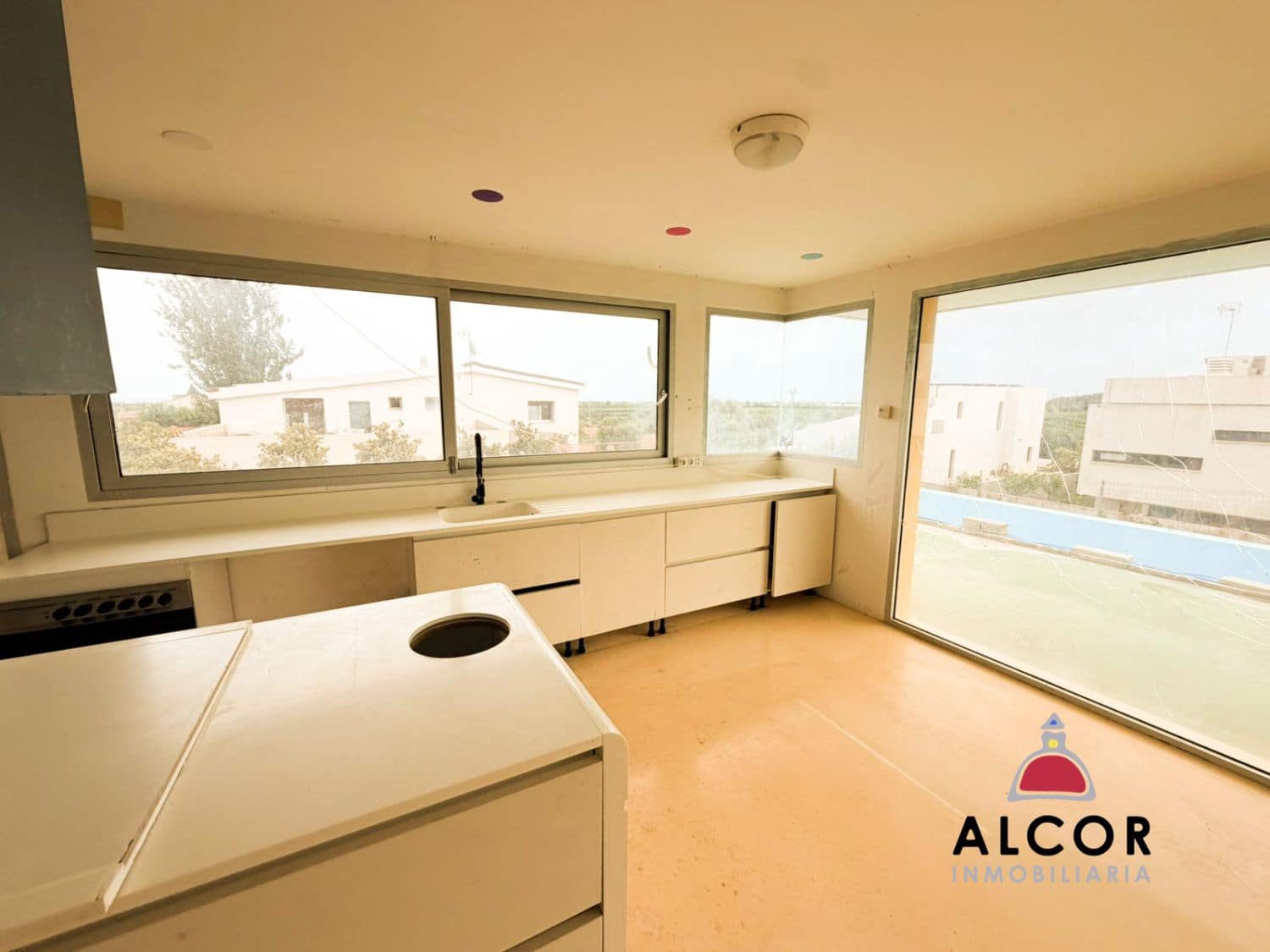 3 chambre Villa/Maison à vendre à Vinaros avec piscine garage - 399 200 € (Ref: 10128183)