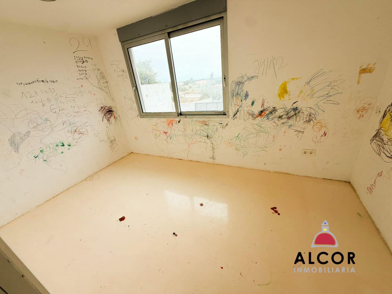 3 chambre Villa/Maison à vendre à Vinaros avec piscine garage - 399 200 € (Ref: 10128183)