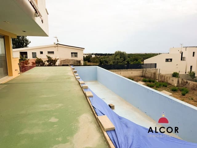 3 chambre Villa/Maison à vendre à Vinaròs avec piscine garage - 399 200 € (Ref: 10128183)