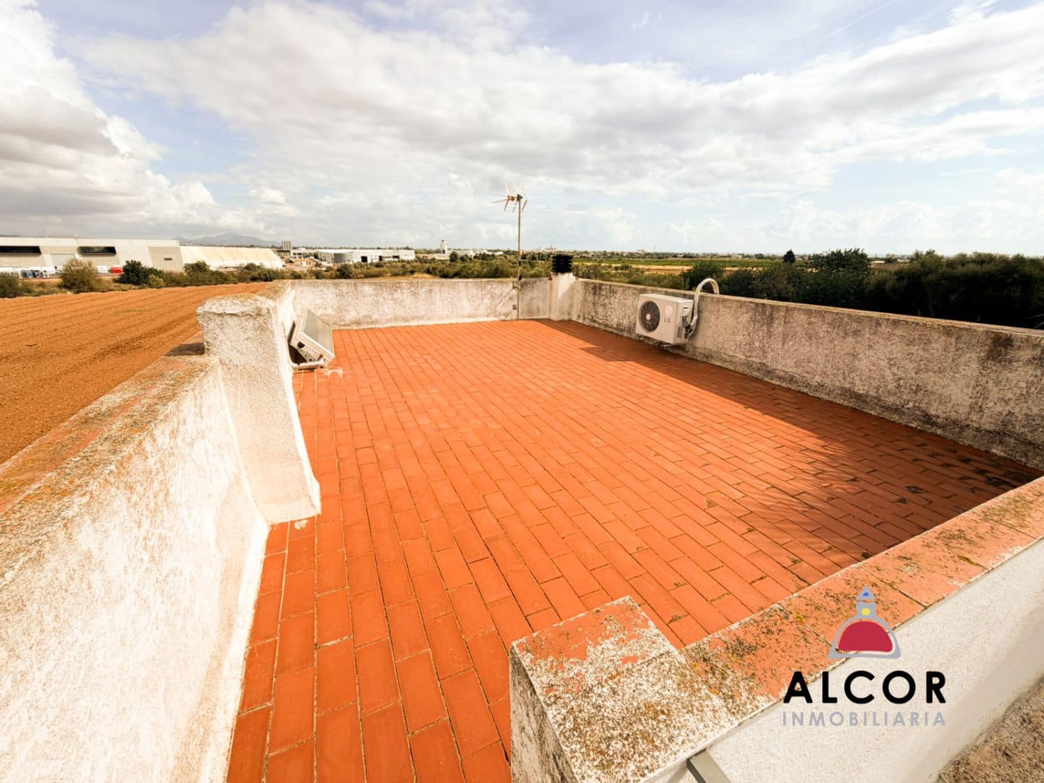 3 bedroom Finca/Country House for sale in Peniscola with garage - € 600,000 (Ref: 10132650)