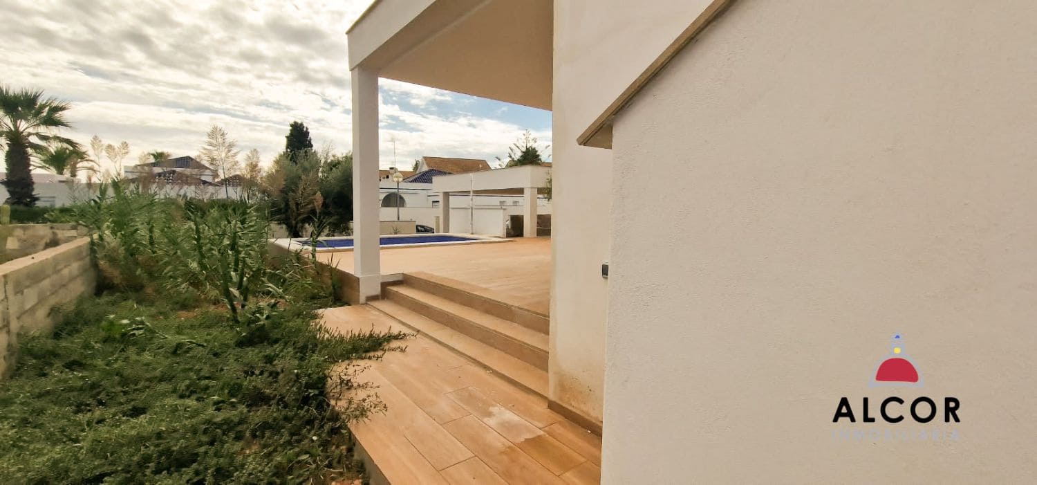 3 bedroom Villa for sale in Peniscola with pool garage - € 750,000 (Ref: 10159175)