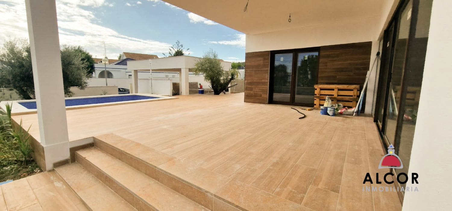3 bedroom Villa for sale in Peniscola with pool garage - € 750,000 (Ref: 10159175)