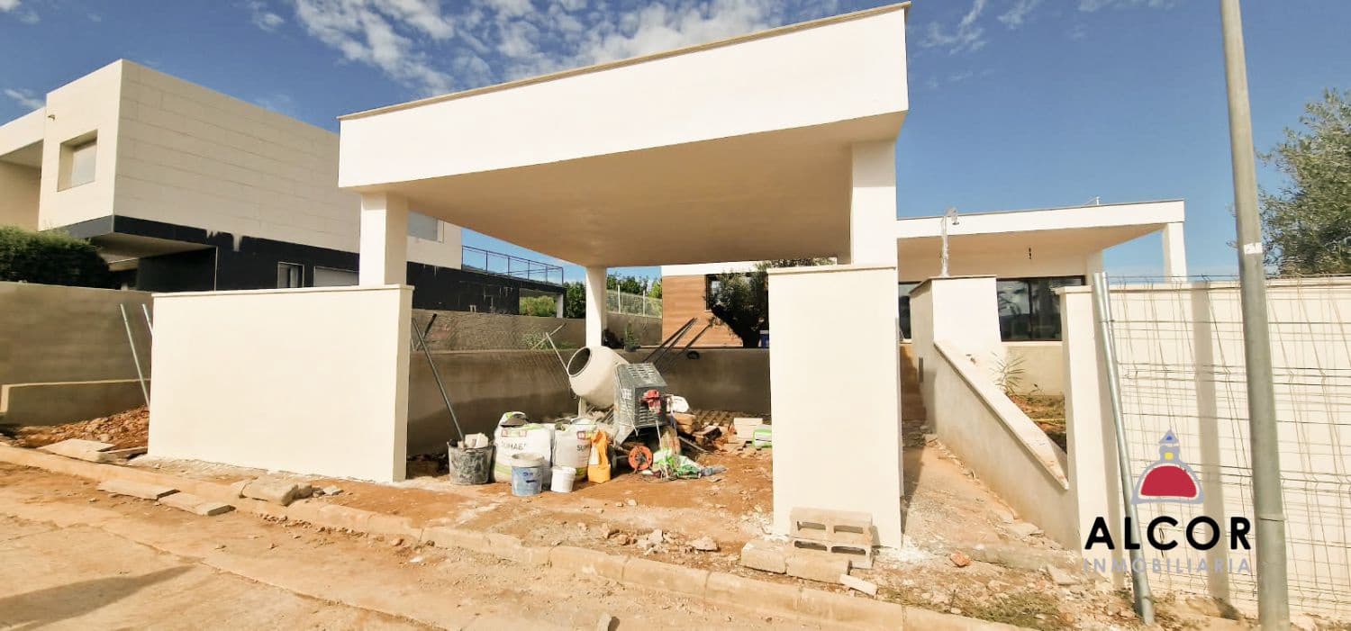 3 bedroom Villa for sale in Peniscola with pool garage - € 750,000 (Ref: 10159175)